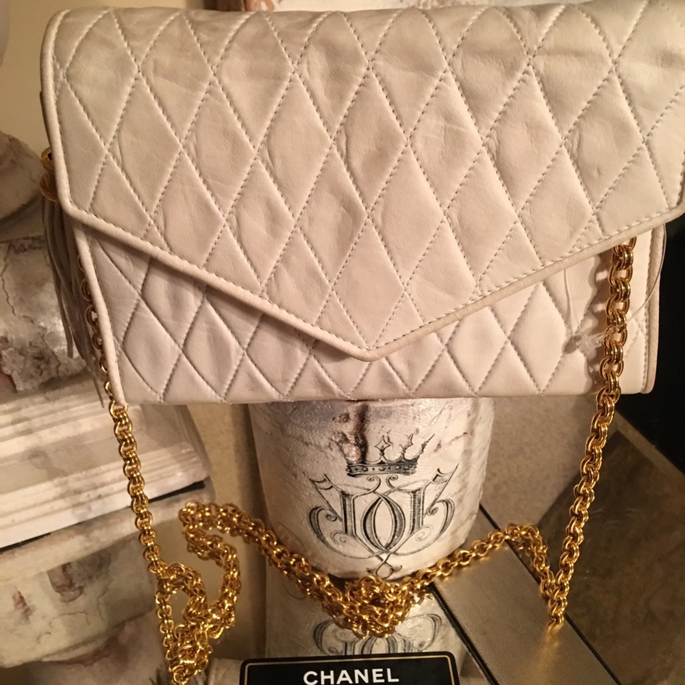 Vintage Classic Channel Purse